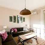 Placa Universitat Apartments